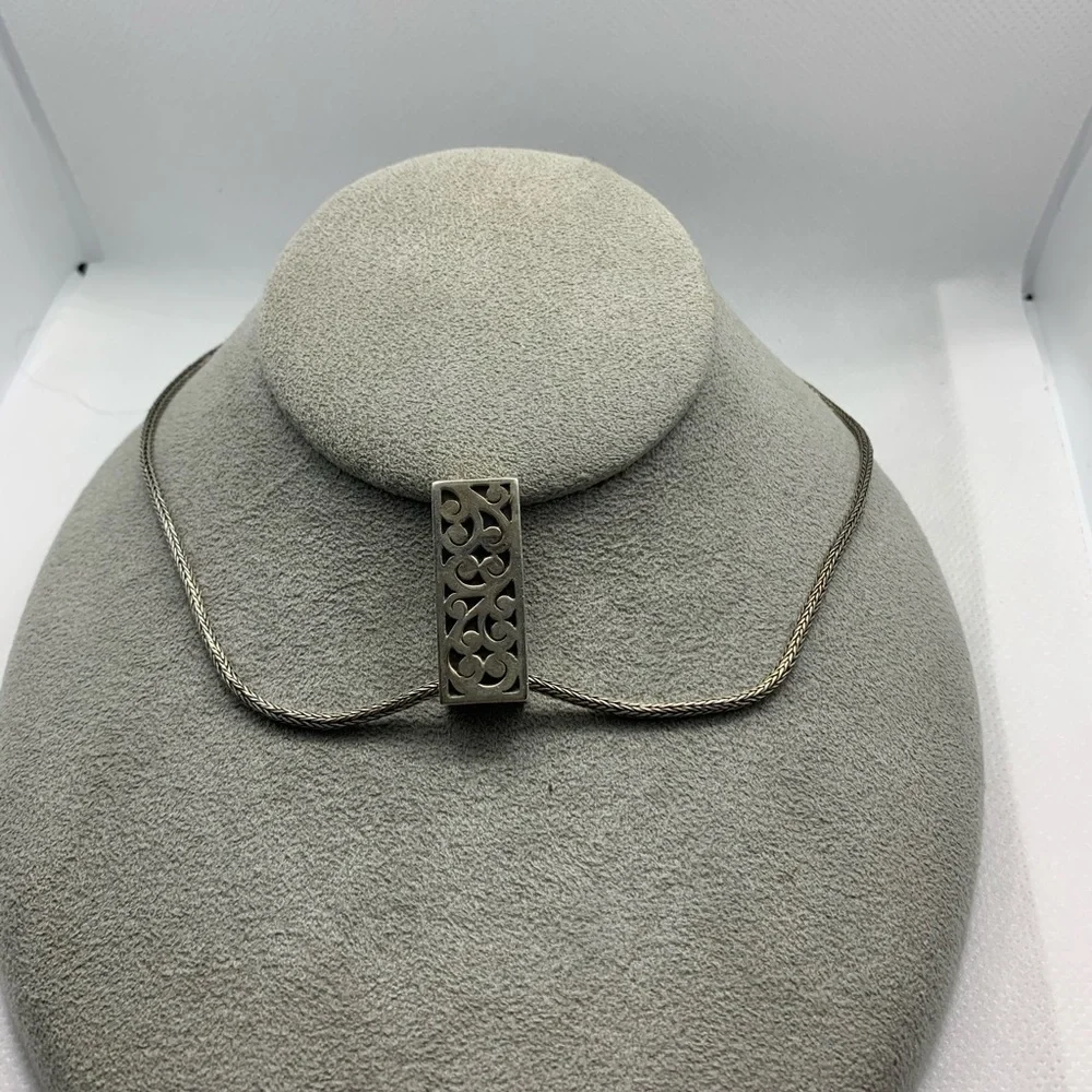 Lois Hill Mother Of Pearl Necklace New No Tags